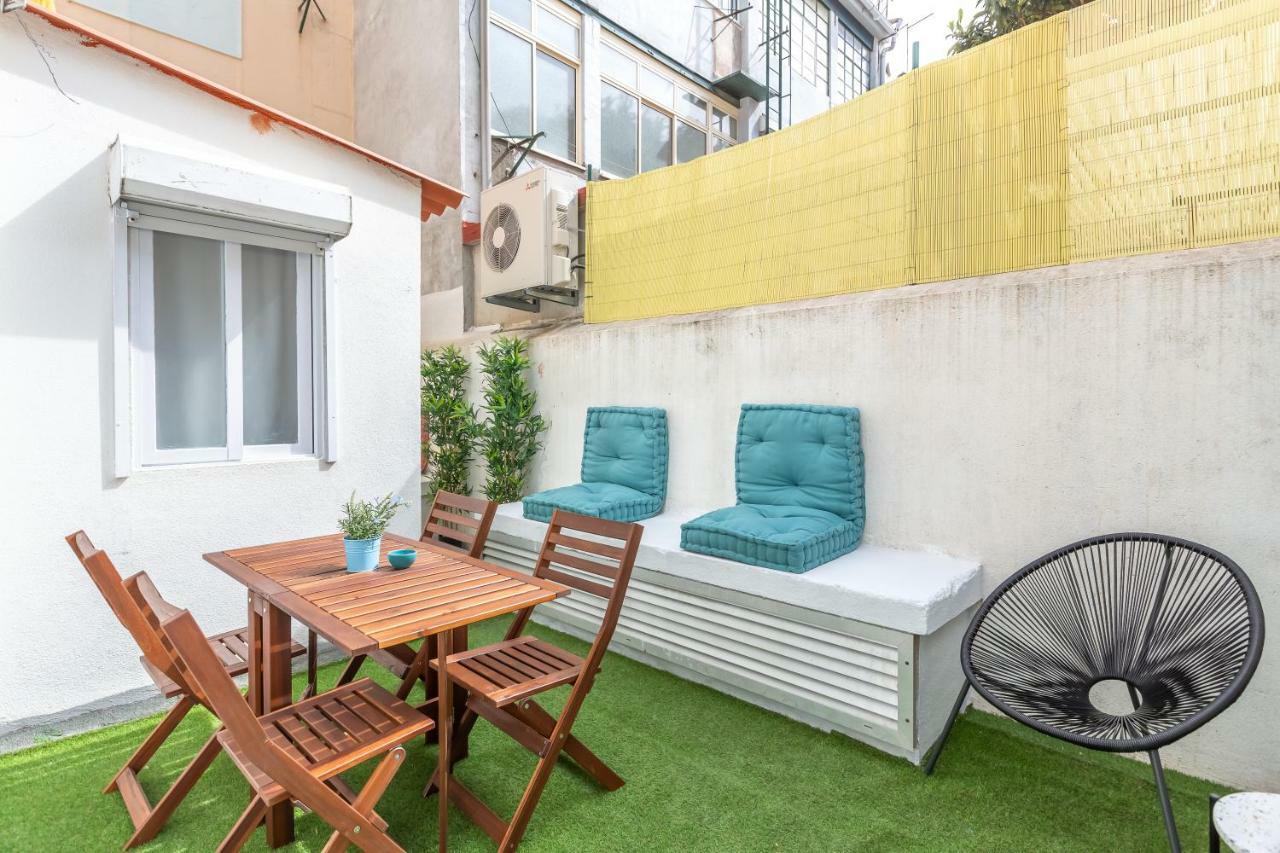 Sunny Apartment With Patio, By Timecooler Лісабон Екстер'єр фото