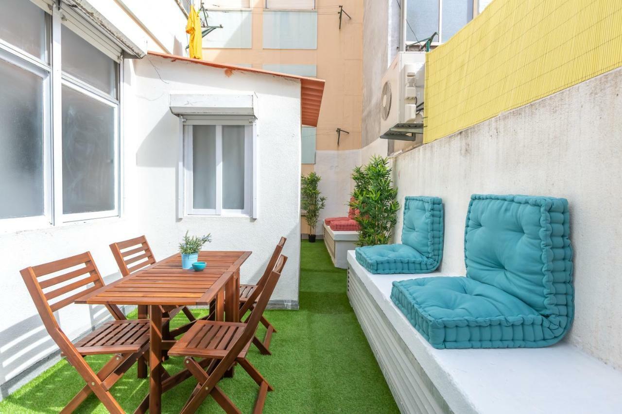 Sunny Apartment With Patio, By Timecooler Лісабон Екстер'єр фото